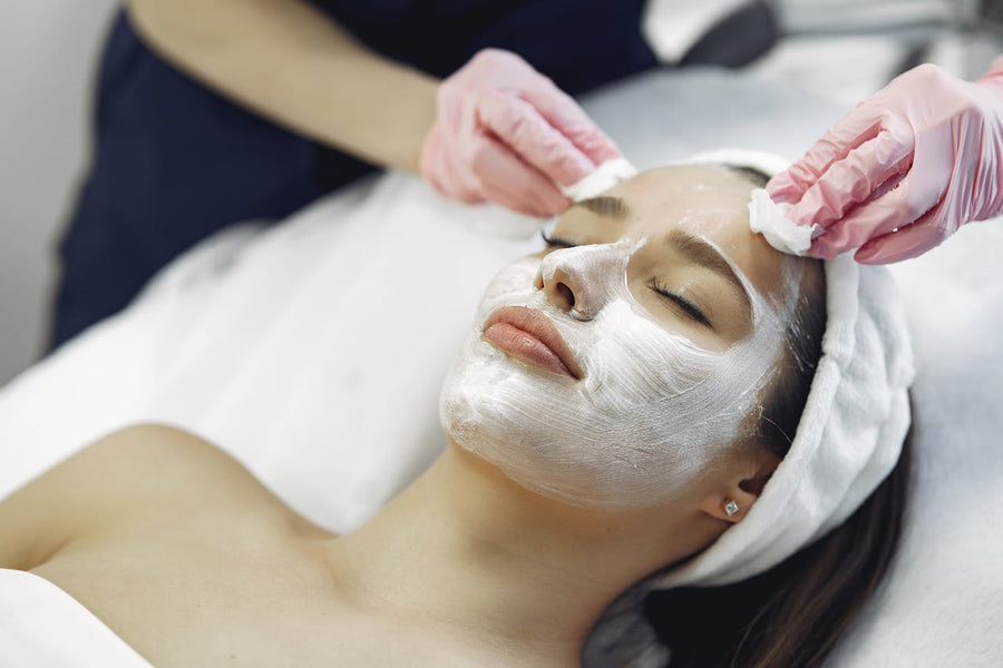 Soin du visage institut : comment choisir et prolonger les bienfaits - Lovely Stella